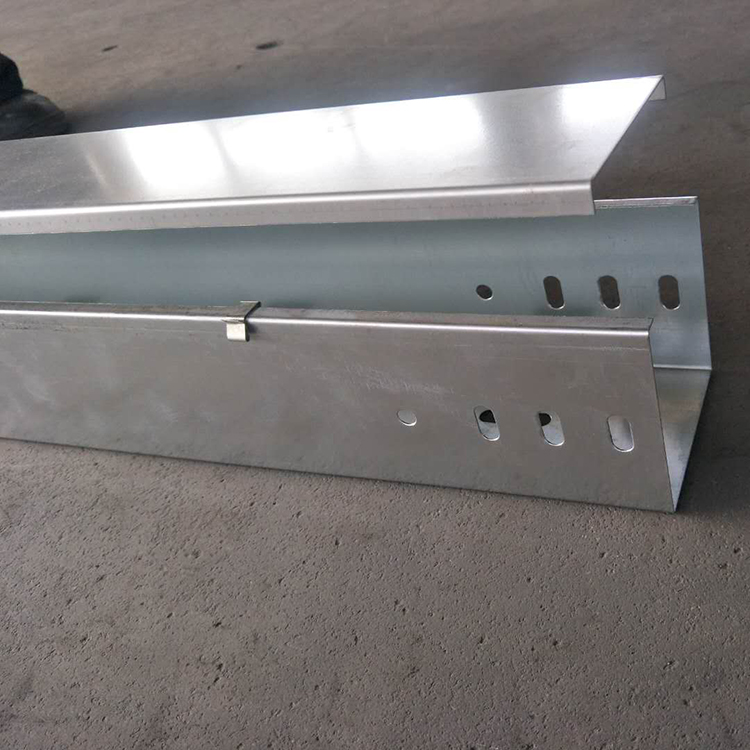 鋼制槽式橋架具有更高的防腐性能